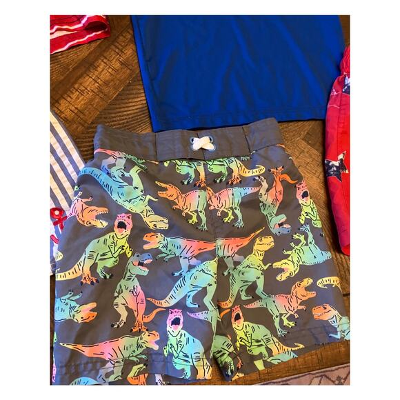 Boys Swim Lot Size 3T Cat & Jack Wonder Old Navy Trunks Rashguard Preowned - Picture 12 of 15